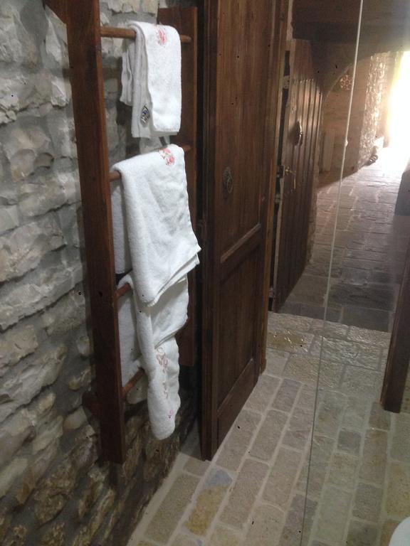 Konaku Guest House Gjirokaster Bagian luar foto