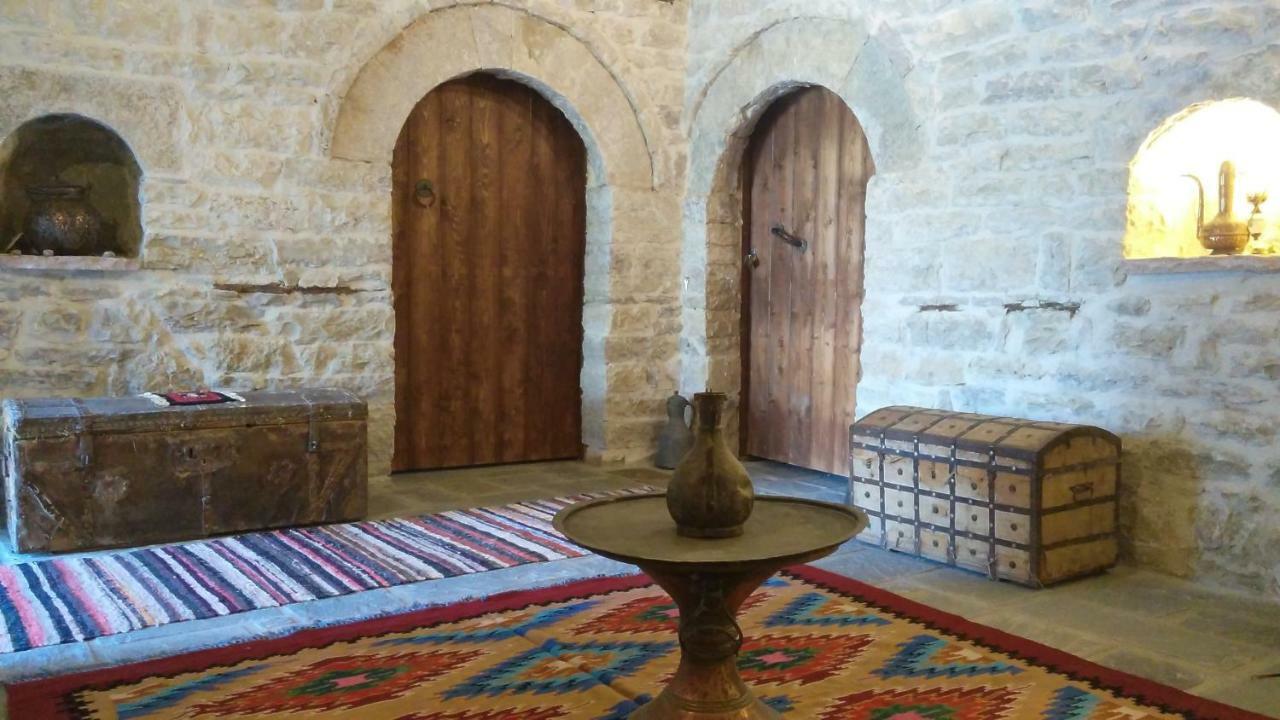 Konaku Guest House Gjirokaster Bagian luar foto