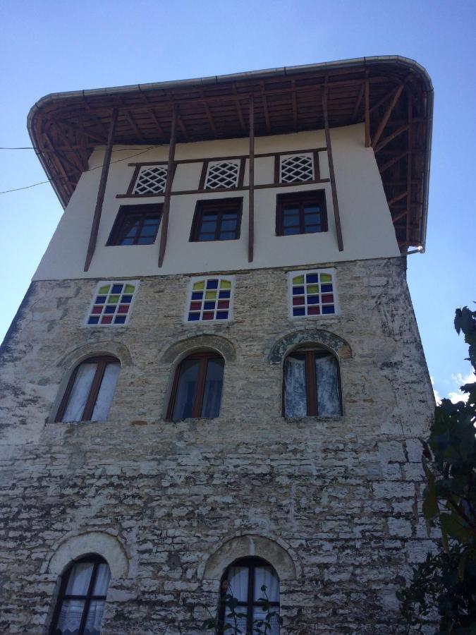 Konaku Guest House Gjirokaster Bagian luar foto